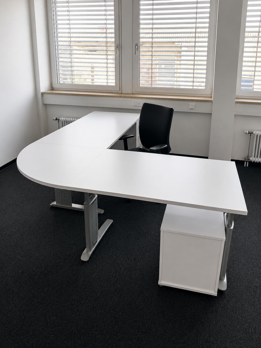 Chefbüro vor und nach der Einrichtung - nachher